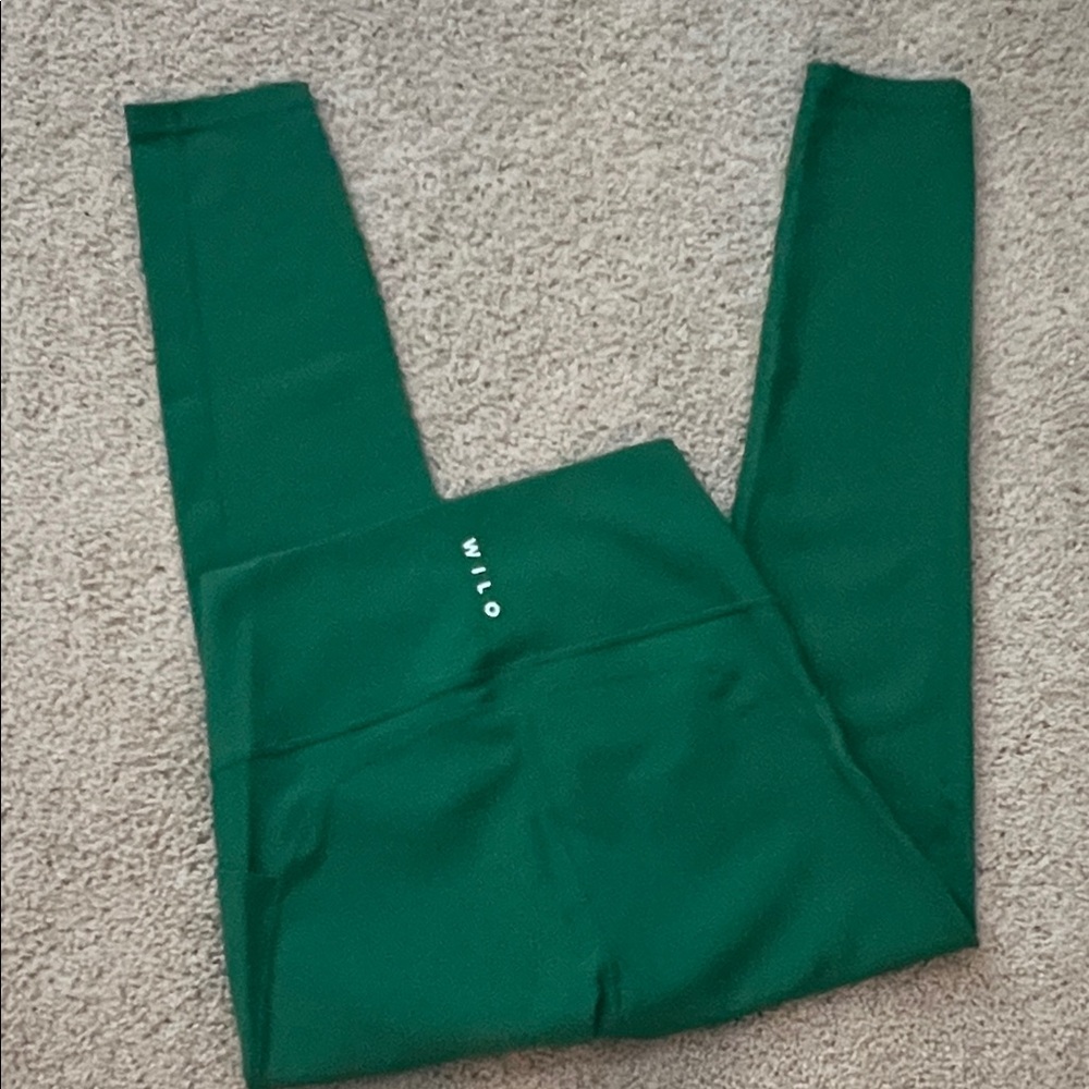 Wilo the Label Green Hi Rise Ribbed Outline Leggings